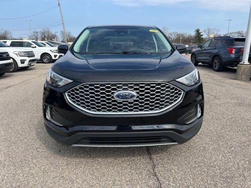 Agate Black Metallic 2024 Ford Edge SEL