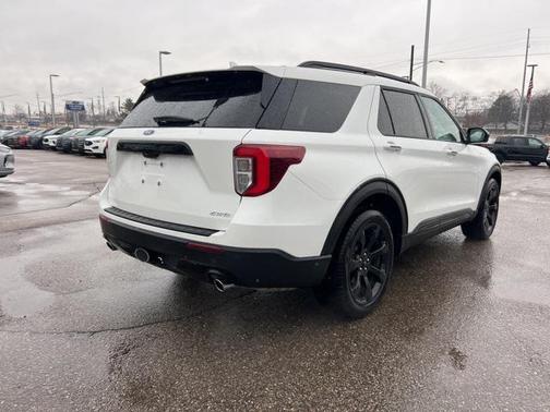 2023 Ford Explorer ST-Line