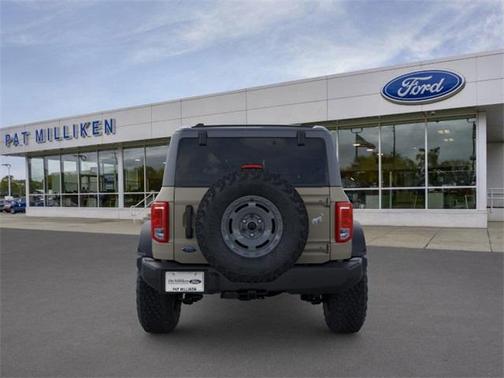2025 Ford Bronco Base
