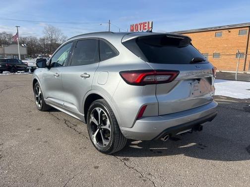 2023 Ford Escape ST-Line Select