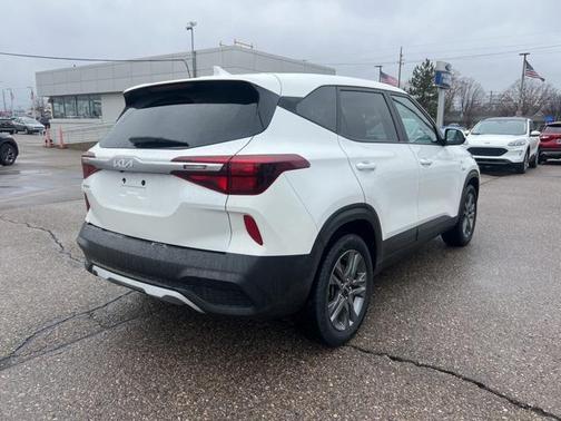 2022 Kia Seltos LX