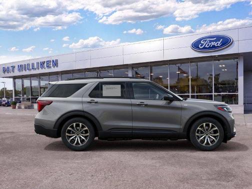 Carbonized Gray Metallic 2027 Ford Explorer ST-Line
