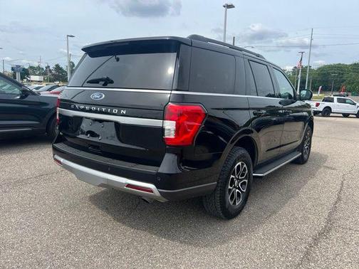Agate Black Metallic 2023 Ford Expedition XLT