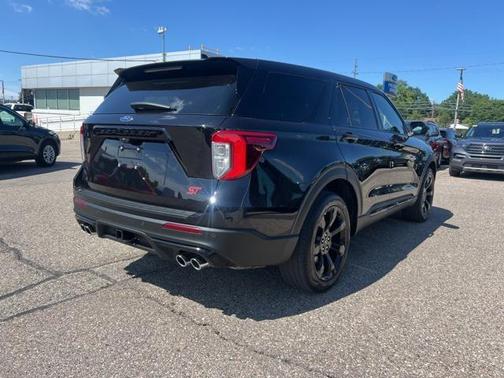 2022 Ford Explorer ST
