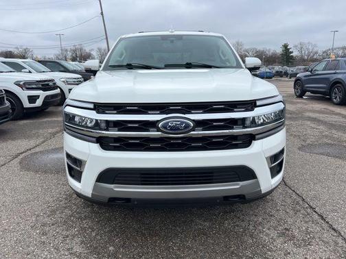 Star White Metallic Tri-Coat 2023 Ford Expedition Limited