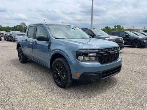 Azure Gray Metallic Tri-Coat 2024 Ford Maverick XLT