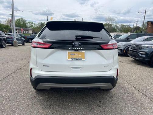 Star White Metallic Tri-Coat 2023 Ford Edge SEL