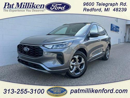 Carbonized Gray Metallic 2024 Ford Escape ST-Line