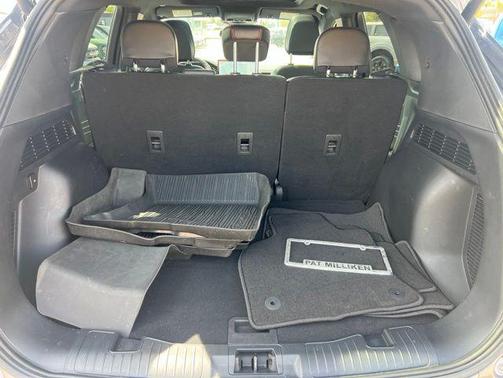 Carbonized Gray Metallic 2024 Ford Escape ST-Line