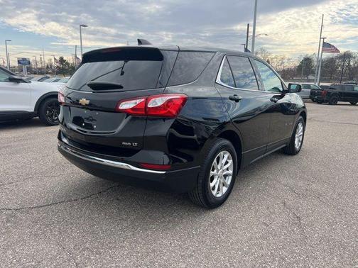 Mosaic Black Metallic 2018 Chevrolet Equinox LT