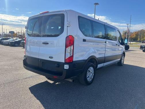 2024 Ford Transit-350 XLT