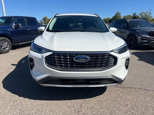 2025 Ford Escape PHEV SE