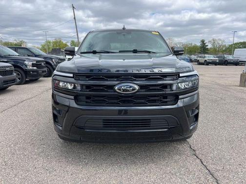 Dark Matter Gray Metallic 2024 Ford Expedition Limited