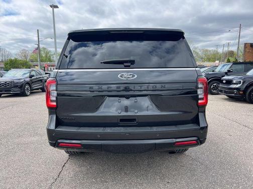Dark Matter Gray Metallic 2024 Ford Expedition Limited