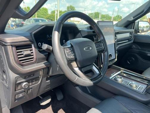 2022 Ford Expedition Platinum