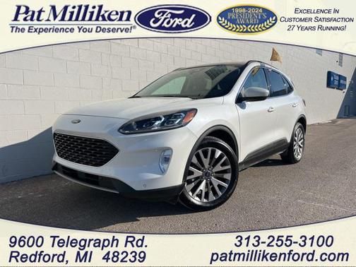2022 Ford Escape Titanium