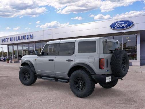 Avalanche Gray 2026 Ford Bronco Badlands