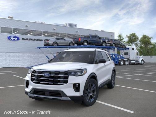 Star White Metallic Tri-Coat 2026 Ford Explorer Active