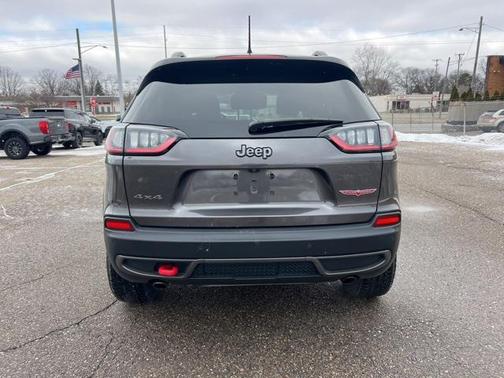 2020 Jeep Cherokee Trailhawk