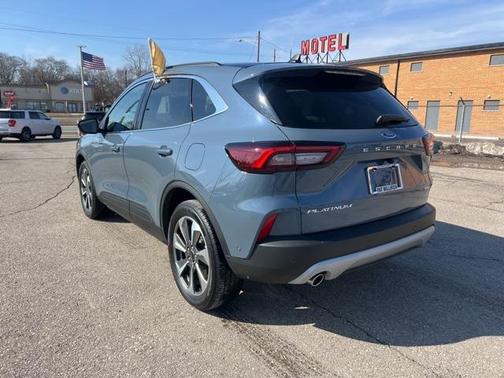 2023 Ford Escape Platinum