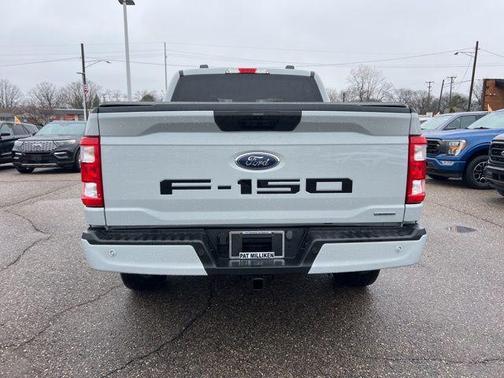 Avalanche 2023 Ford F-150 XL