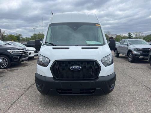 Oxford White 2025 Ford Transit-250 Base