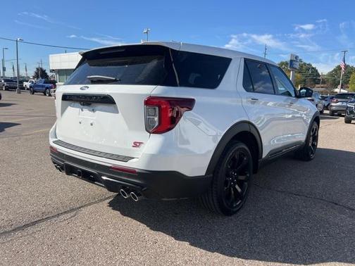 2022 Ford Explorer ST