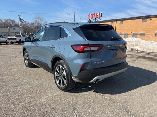 2024 Ford Escape Platinum