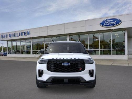 Star White Metallic Tri-Coat 2026 Ford Explorer ST