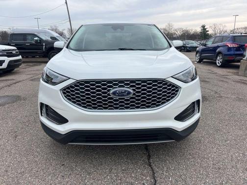 Star White Metallic Tri-Coat 2023 Ford Edge SEL
