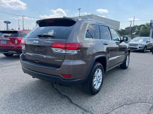 2020 Jeep Grand Cherokee Laredo