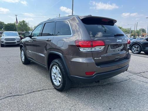 2020 Jeep Grand Cherokee Laredo