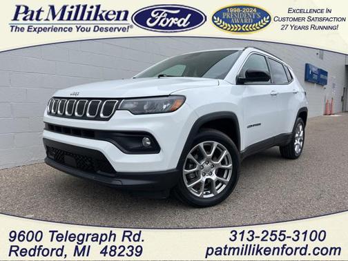 2022 Jeep Compass Latitude Lux