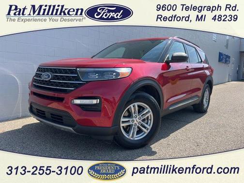 Rapid Red Metallic Tinted Clearcoat 2022 Ford Explorer XLT