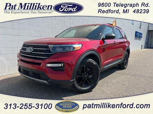 Rapid Red Metallic Tinted Clearcoat 2022 Ford Explorer XLT