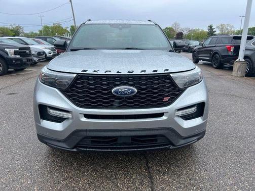 Iconic Silver Metallic 2020 Ford Explorer ST