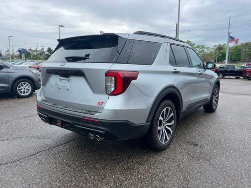 Iconic Silver Metallic 2020 Ford Explorer ST