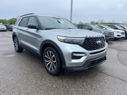 Iconic Silver Metallic 2020 Ford Explorer ST