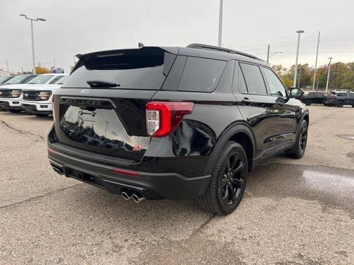 2022 Ford Explorer ST