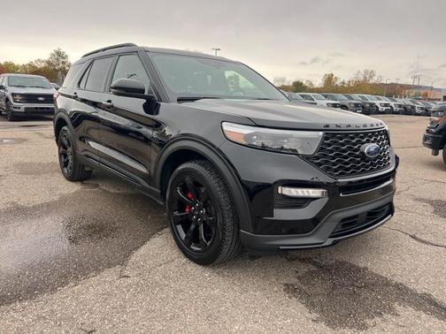 2022 Ford Explorer ST
