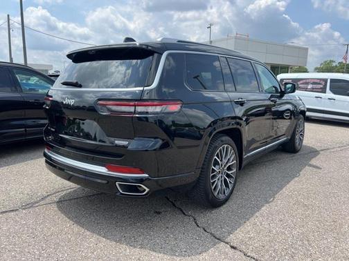 2023 Jeep Grand Cherokee L Summit Reserve
