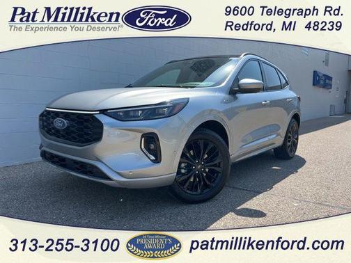 Iconic Silver Metallic 2023 Ford Escape ST-Line Elite