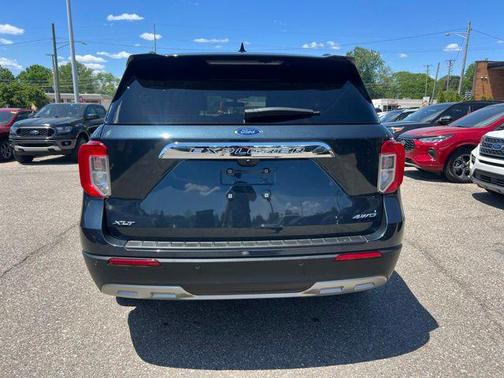Stone Blue Metallic 2024 Ford Explorer XLT
