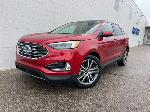 Rapid Red Metallic Tinted Clearcoat 2024 Ford Edge Titanium
