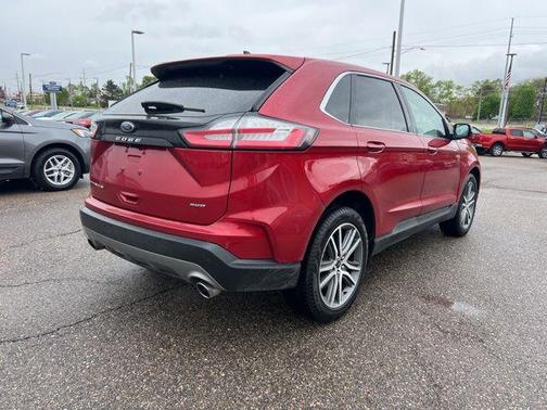 Rapid Red Metallic Tinted Clearcoat 2024 Ford Edge Titanium