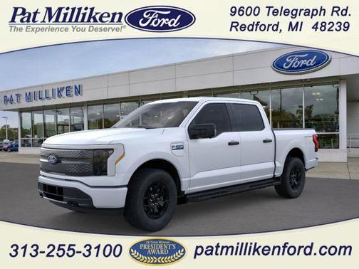 Space White Metallic 2025 Ford F-150 Lightning XLT