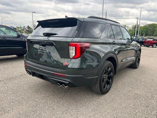 Forged Green Metallic 2024 Ford Explorer ST