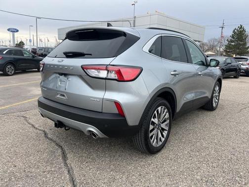2022 Ford Escape Titanium