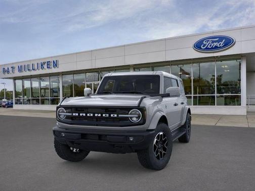 Avalanche Gray 2026 Ford Bronco Outer Banks