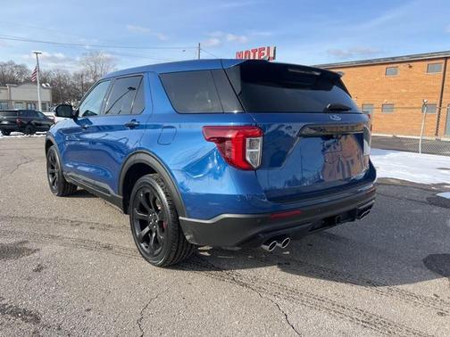 2022 Ford Explorer ST